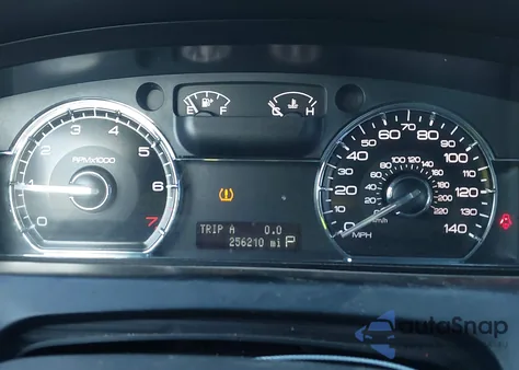 2009 Lincoln Mks from USA, damaged, VIN 1LNHM93R79G625064